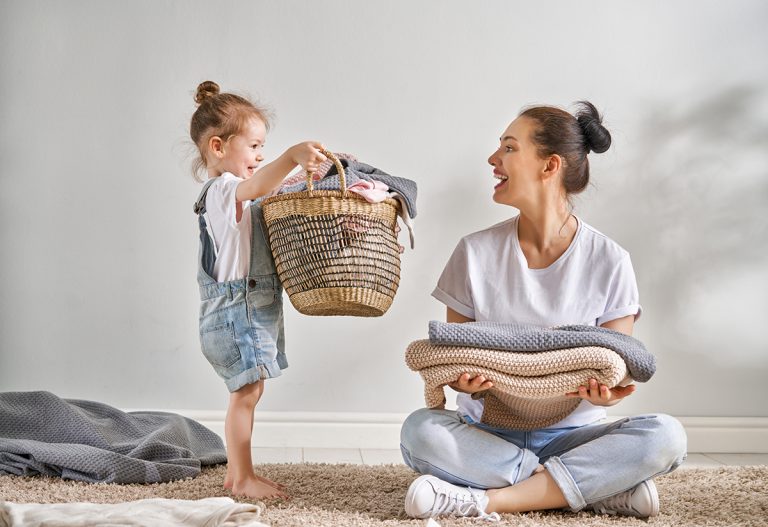 A Weekly Cleaning Routine Any Mama Can Manage (+ Free Printable!)